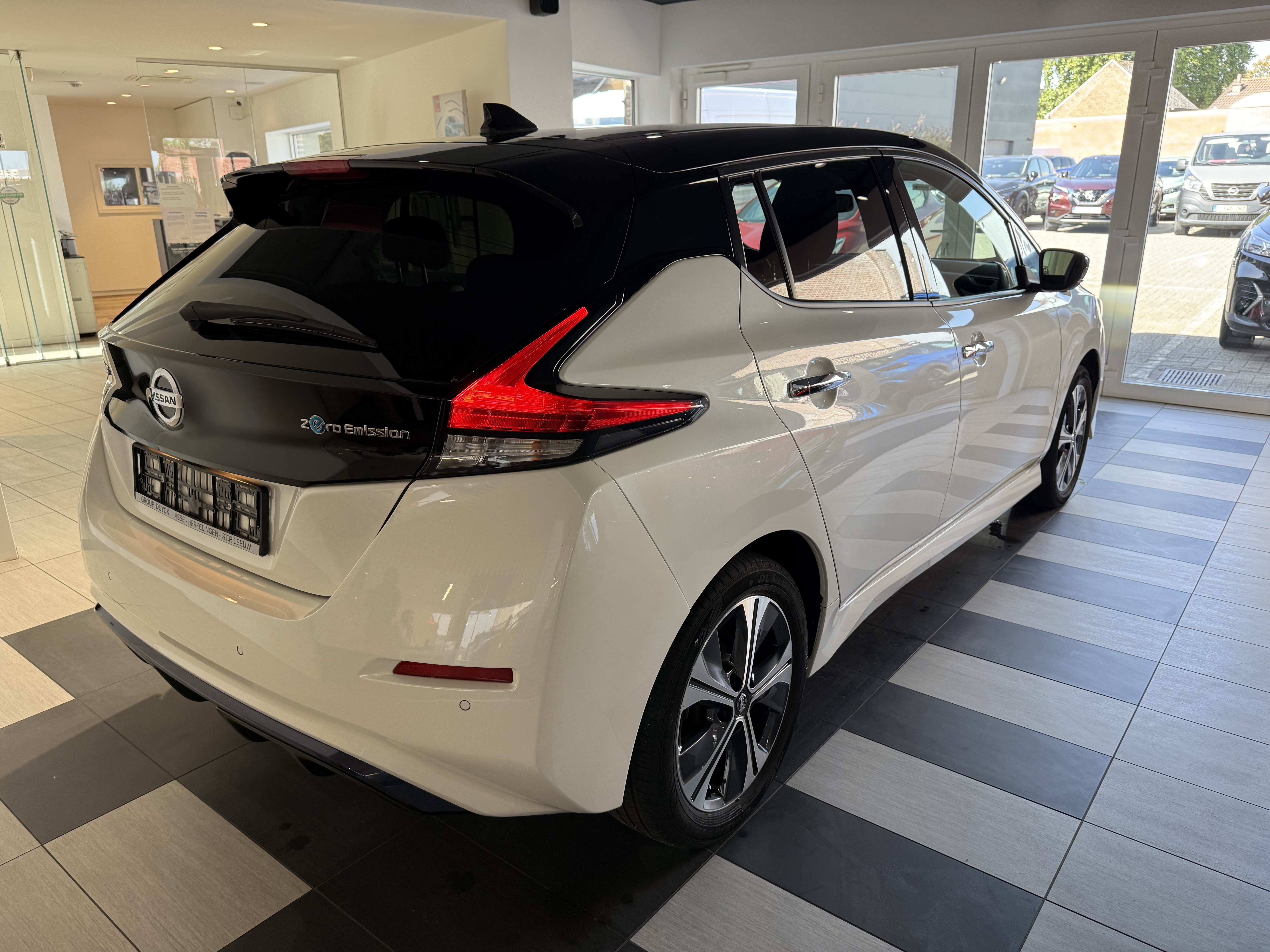 Nissan Leaf 62 Kwh - photo 2 | Group Duyck Herfelingen Asse Sint-Pieters-Leeuw Aalst